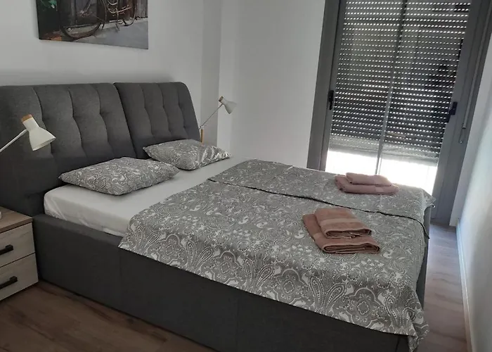 Isea Penthouse *