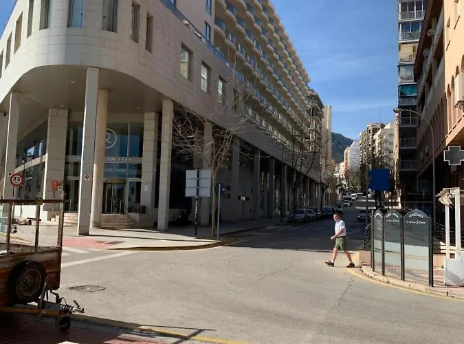 Isea Penthouse 아파트 칼페